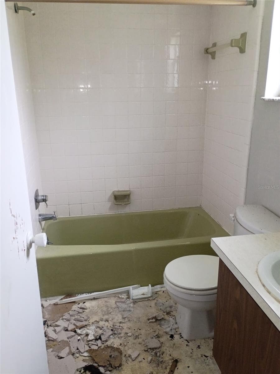 7272 BALBOA DRIVE — photo 14 of 16