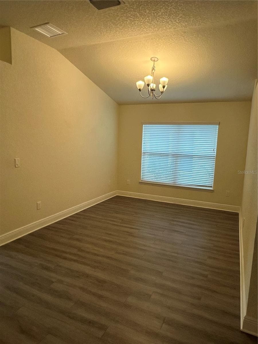 15 DIAMOND RIDGE WAY — photo 5 of 28