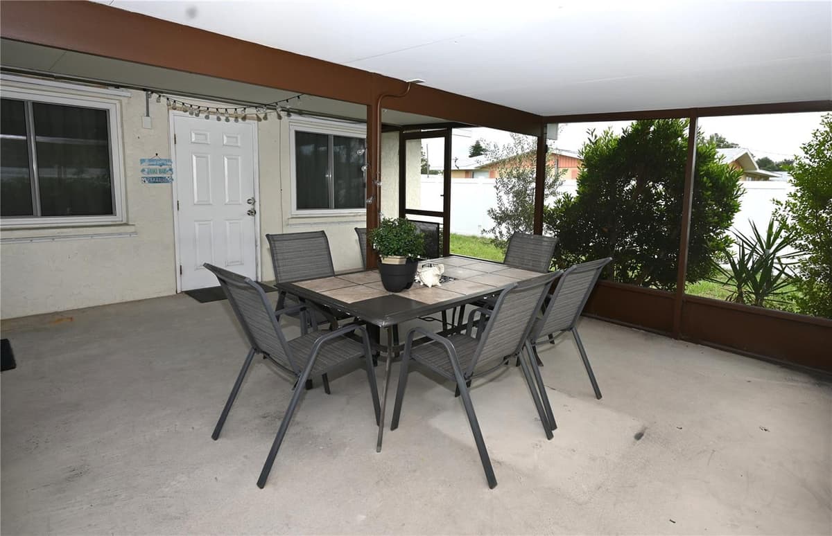 1620 MORNING DOVE LANE — photo 32 of 39