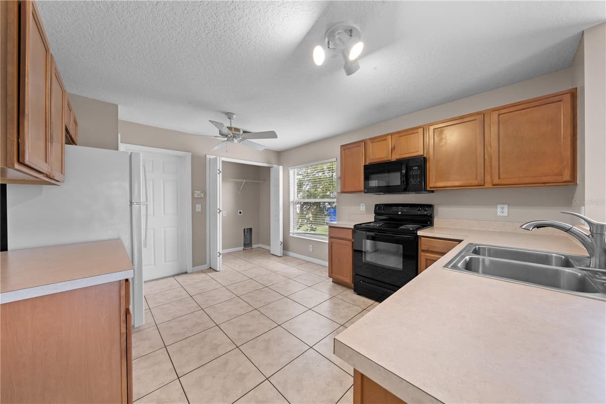 3313 PEKIN STREET — photo 10 of 31