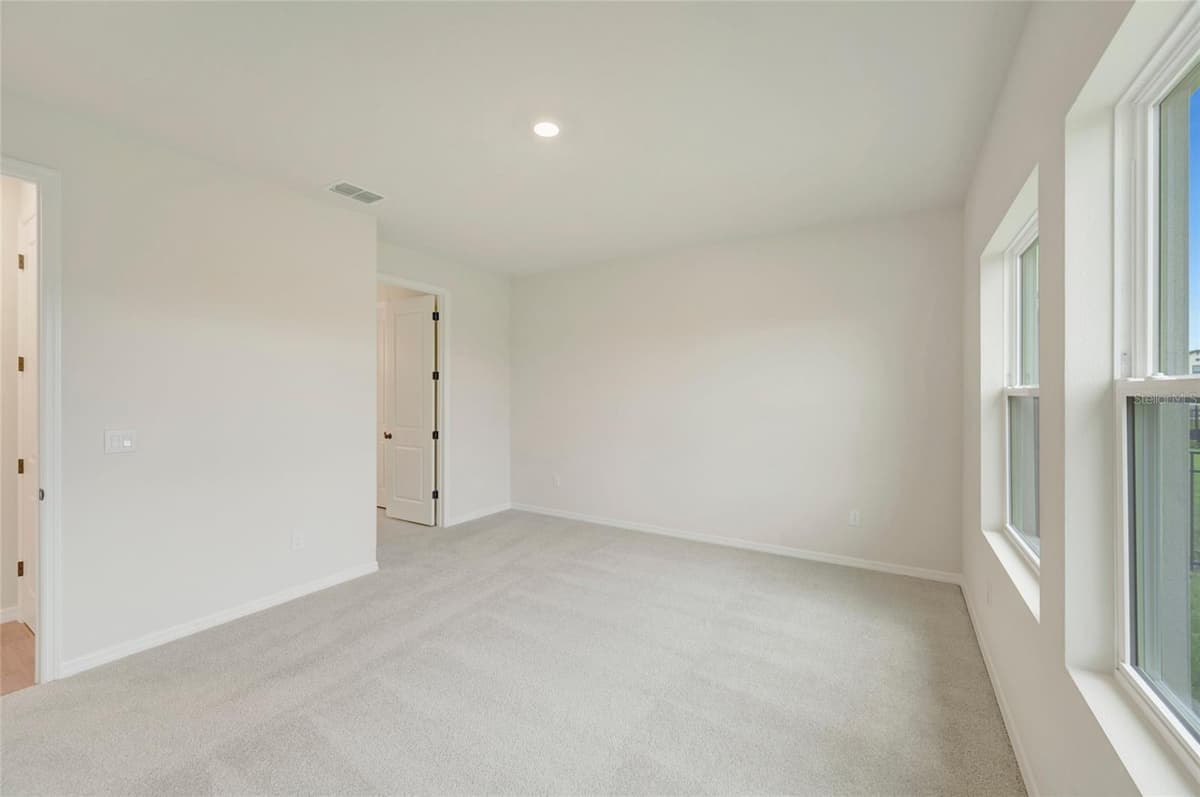 5024 CHAPEL ROW AVENUE — photo 13 of 34