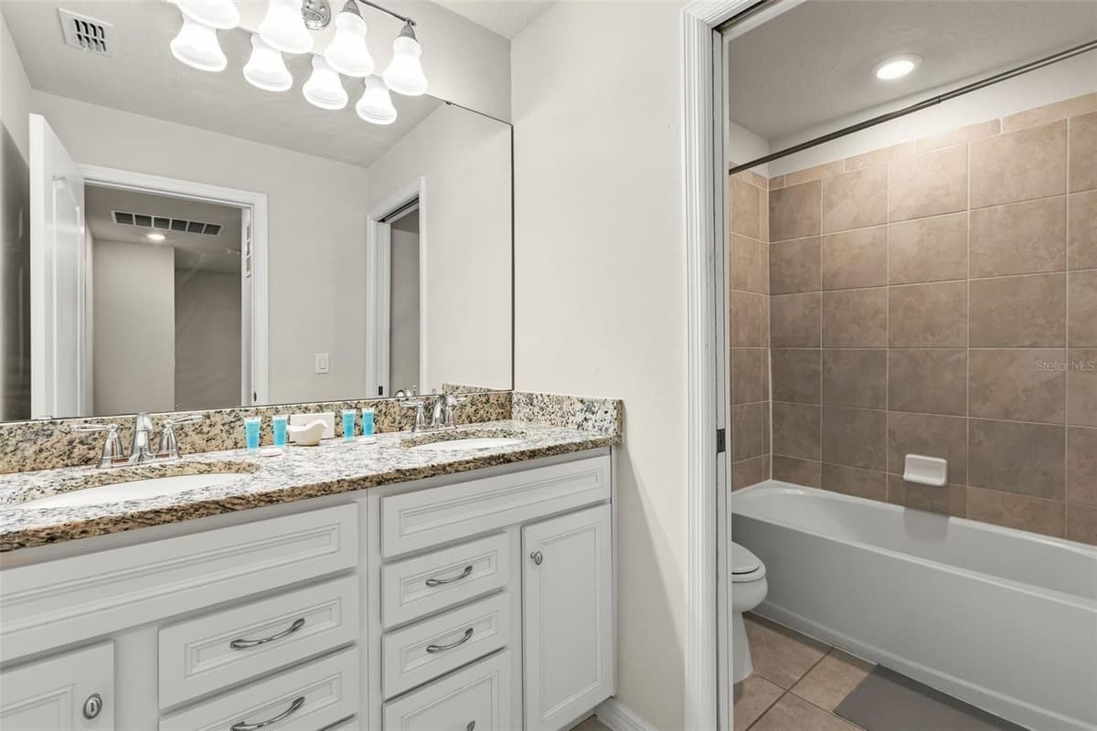 7147 OAKMOSS LOOP — photo 18 of 28