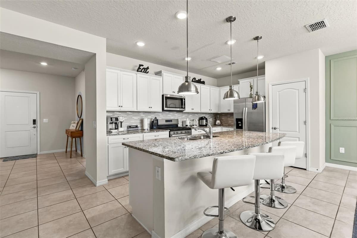 7147 OAKMOSS LOOP — photo 9 of 28
