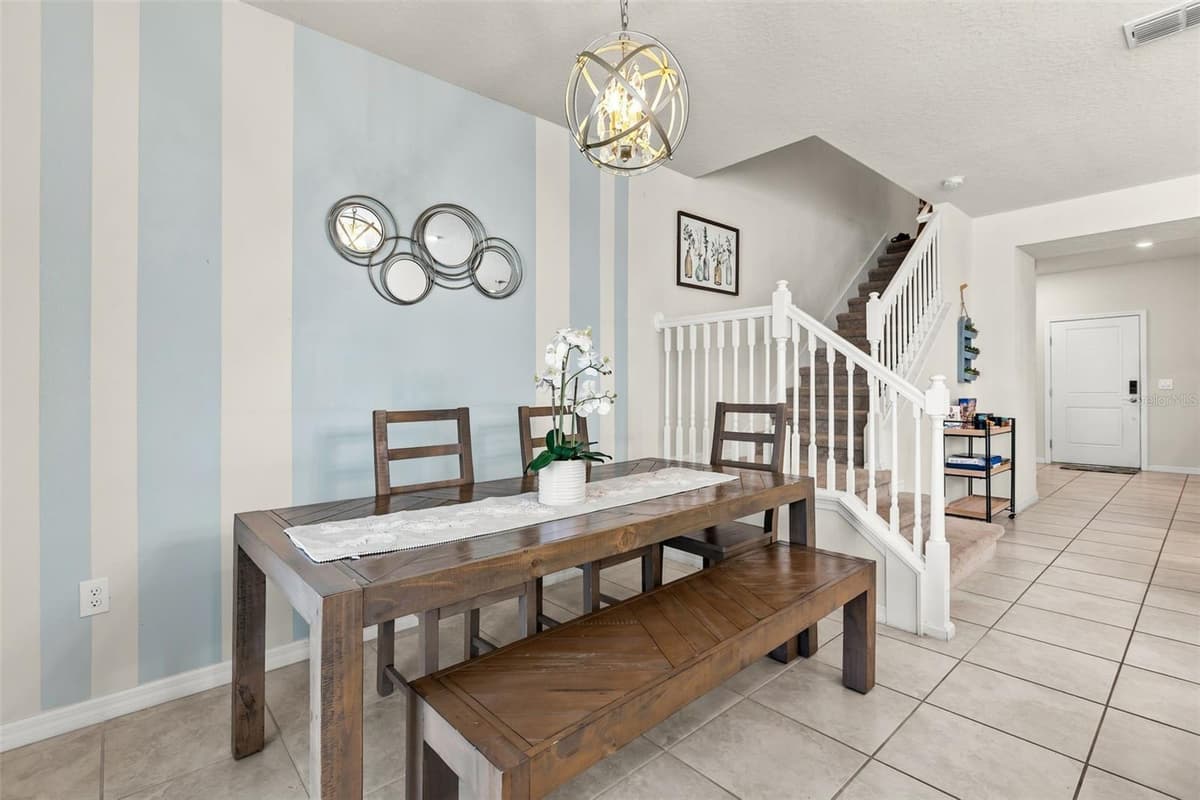 7147 OAKMOSS LOOP — photo 10 of 28
