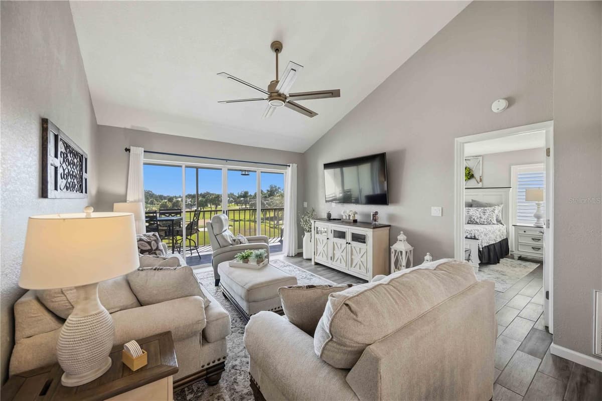 406 CERROMAR CIRCLE — photo 17 of 61