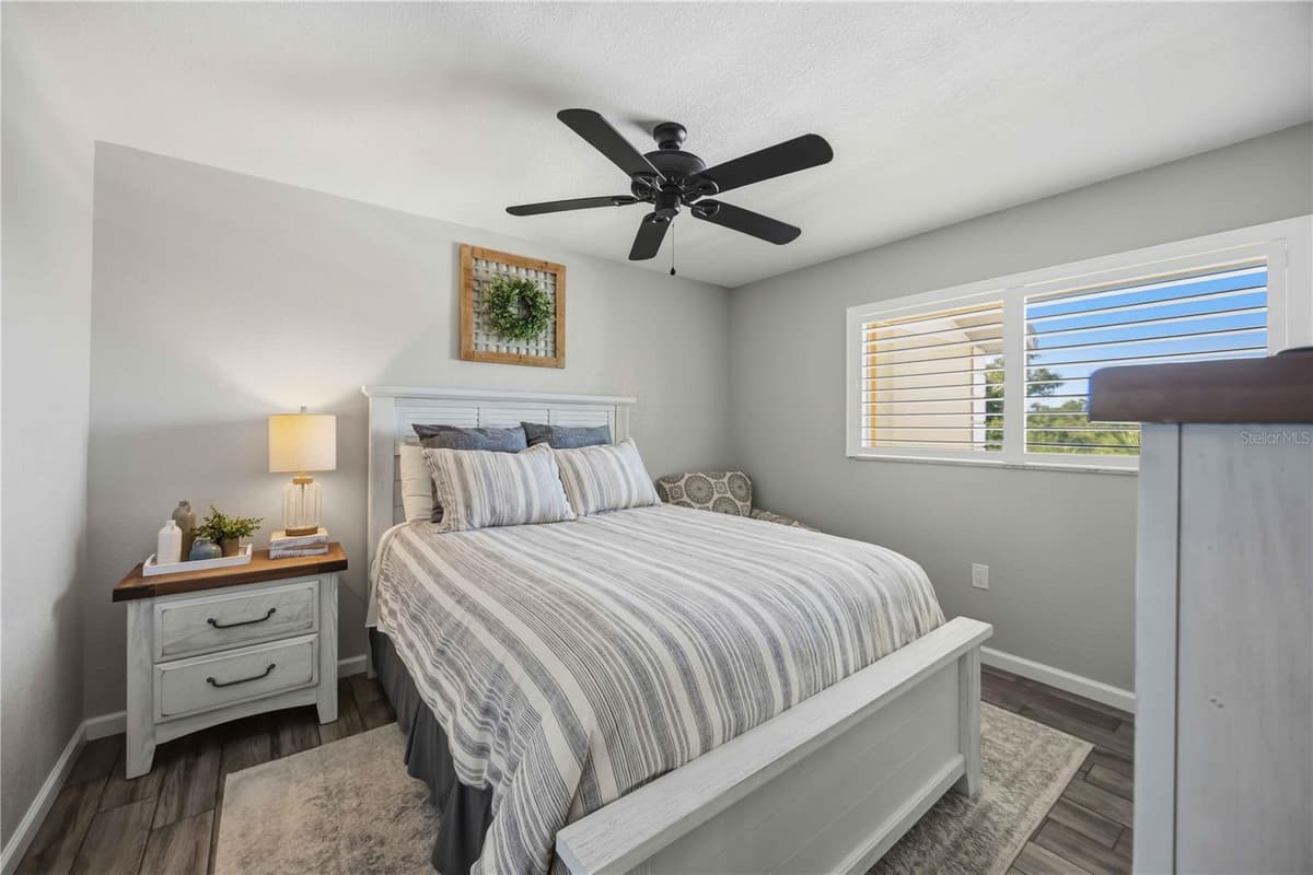 406 CERROMAR CIRCLE — photo 33 of 61