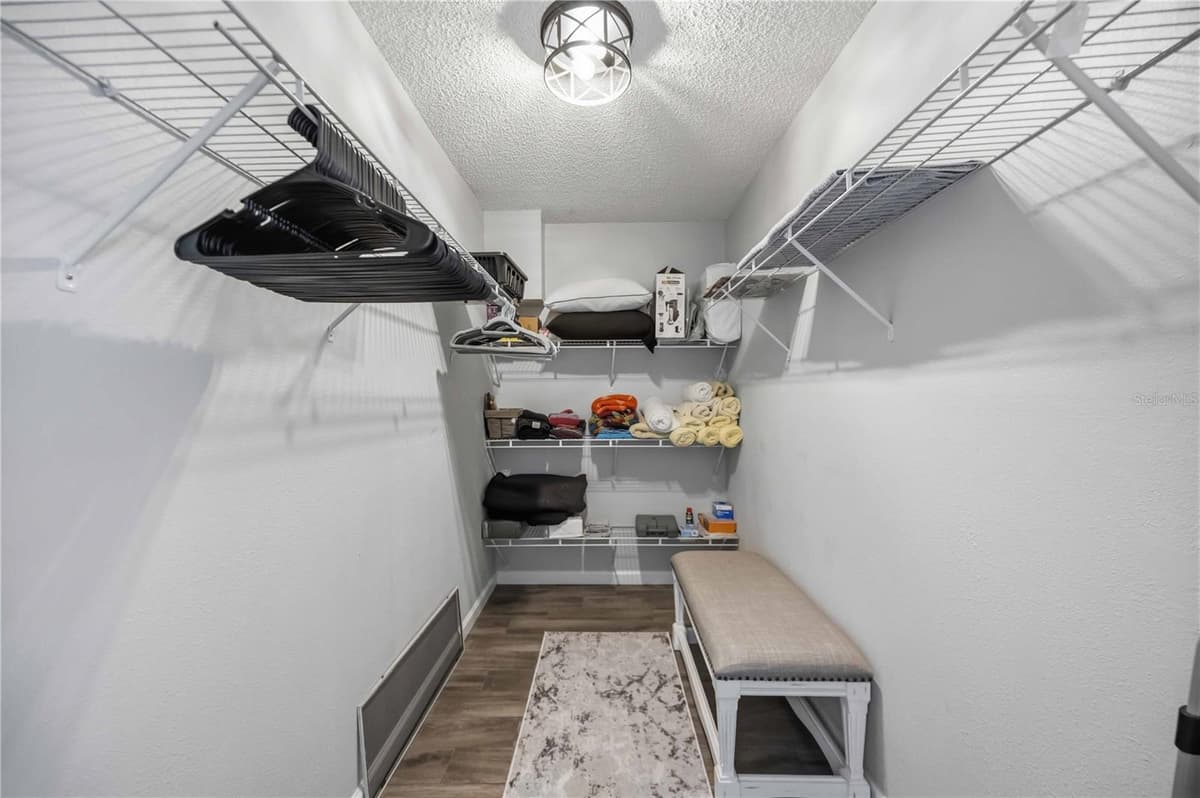 406 CERROMAR CIRCLE — photo 23 of 61