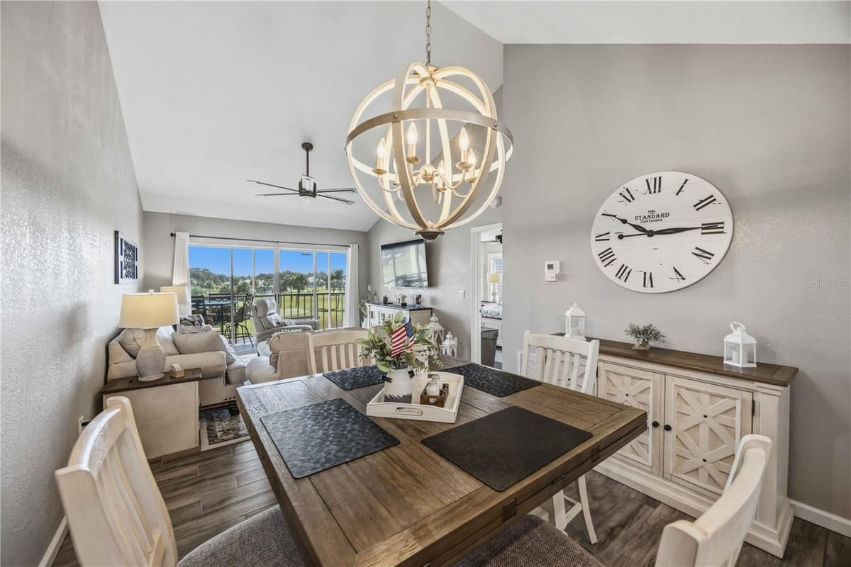 406 CERROMAR CIRCLE — photo 16 of 61