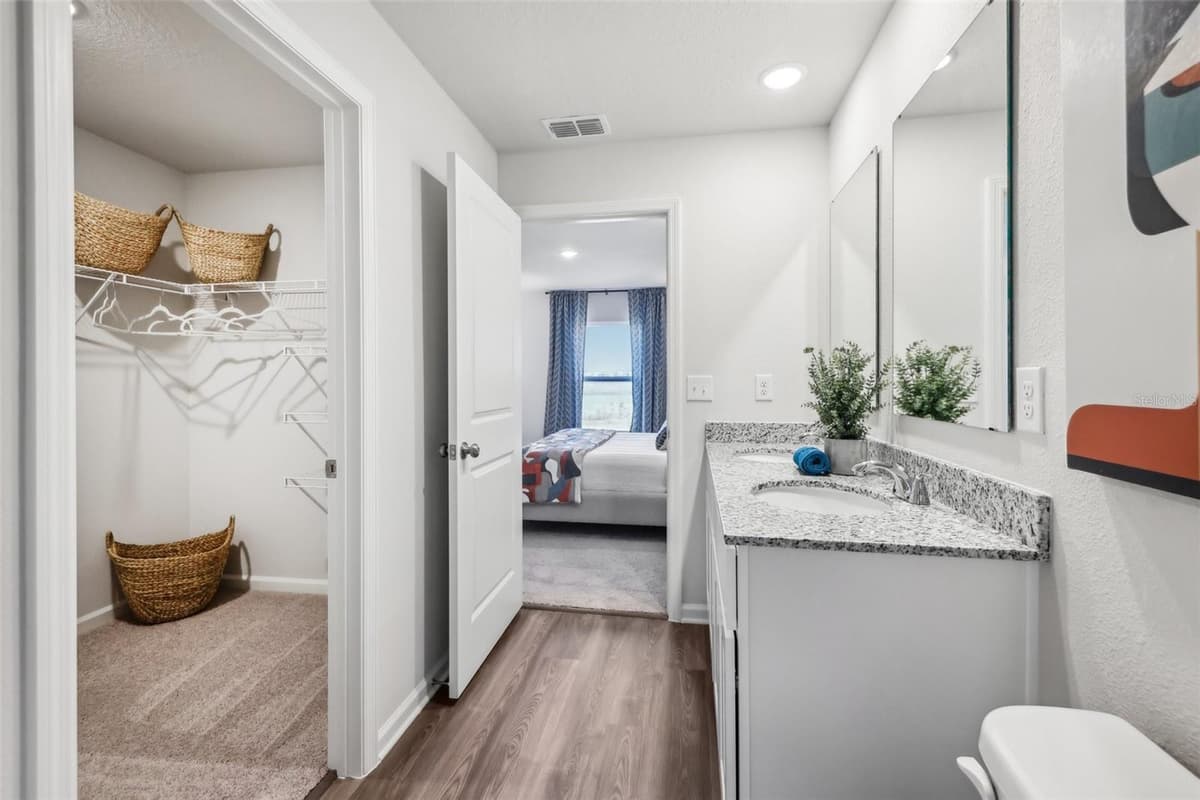 767 BIANCA AVENUE — photo 18 of 35