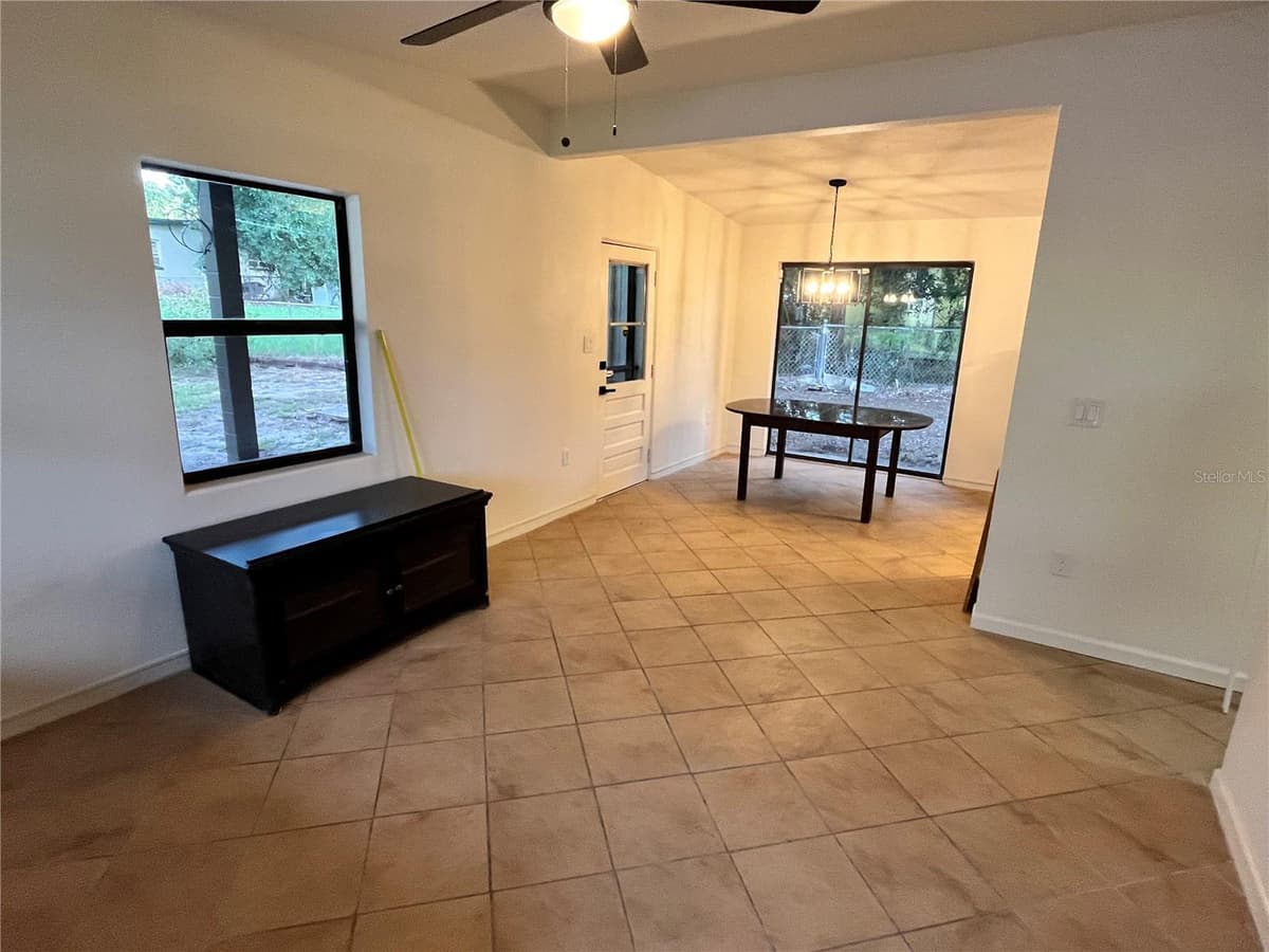 6610 BYWOOD DRIVE — photo 3 of 20