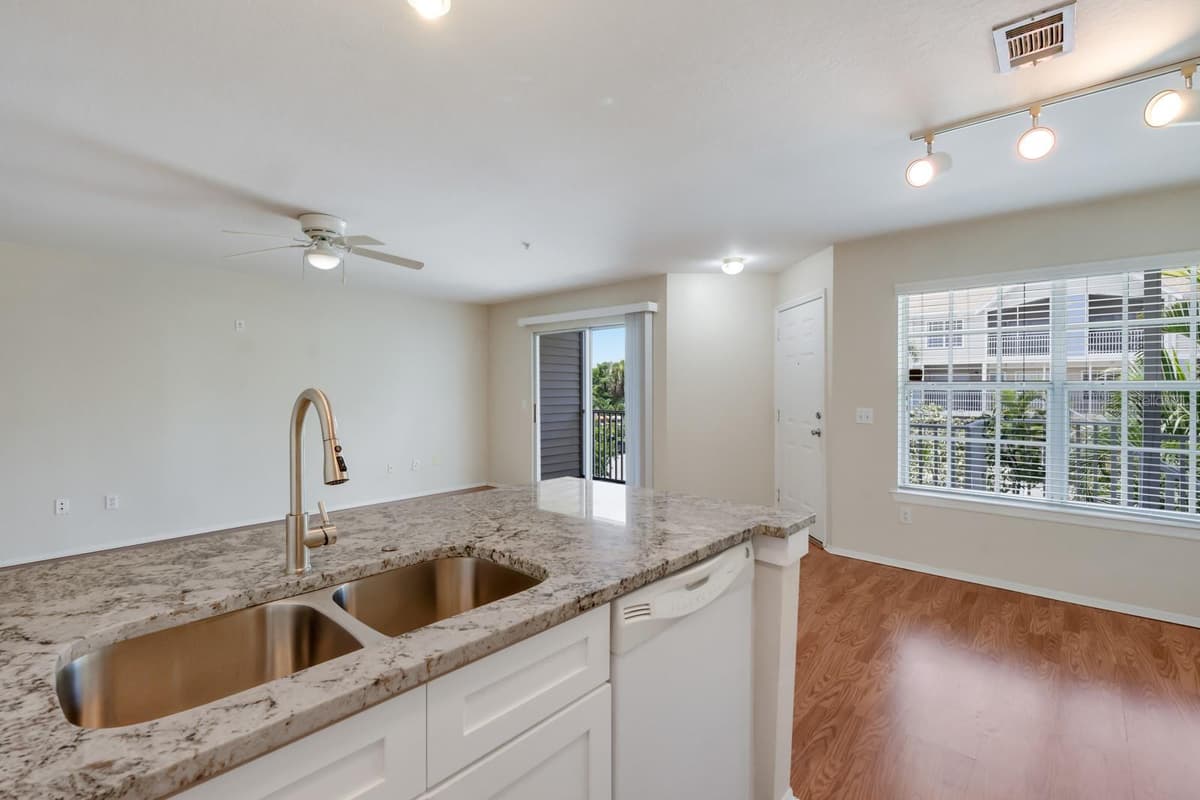 850 TAMIAMI TRAIL — photo 12 of 40