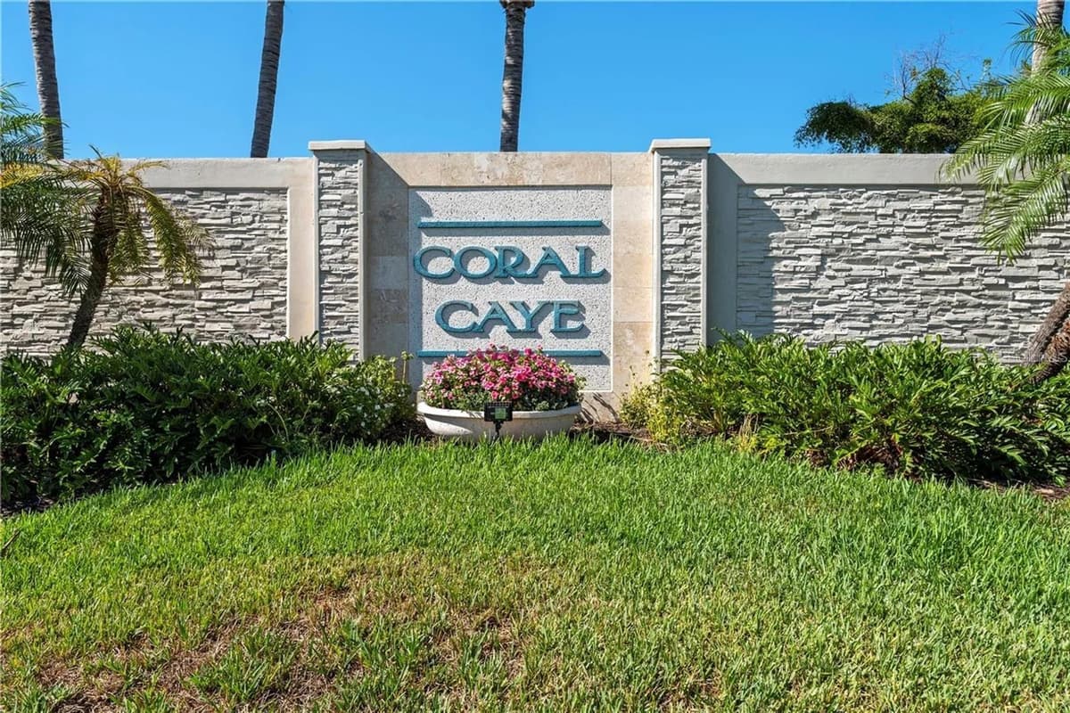 10391 COQUINA COURT — photo 34 of 37