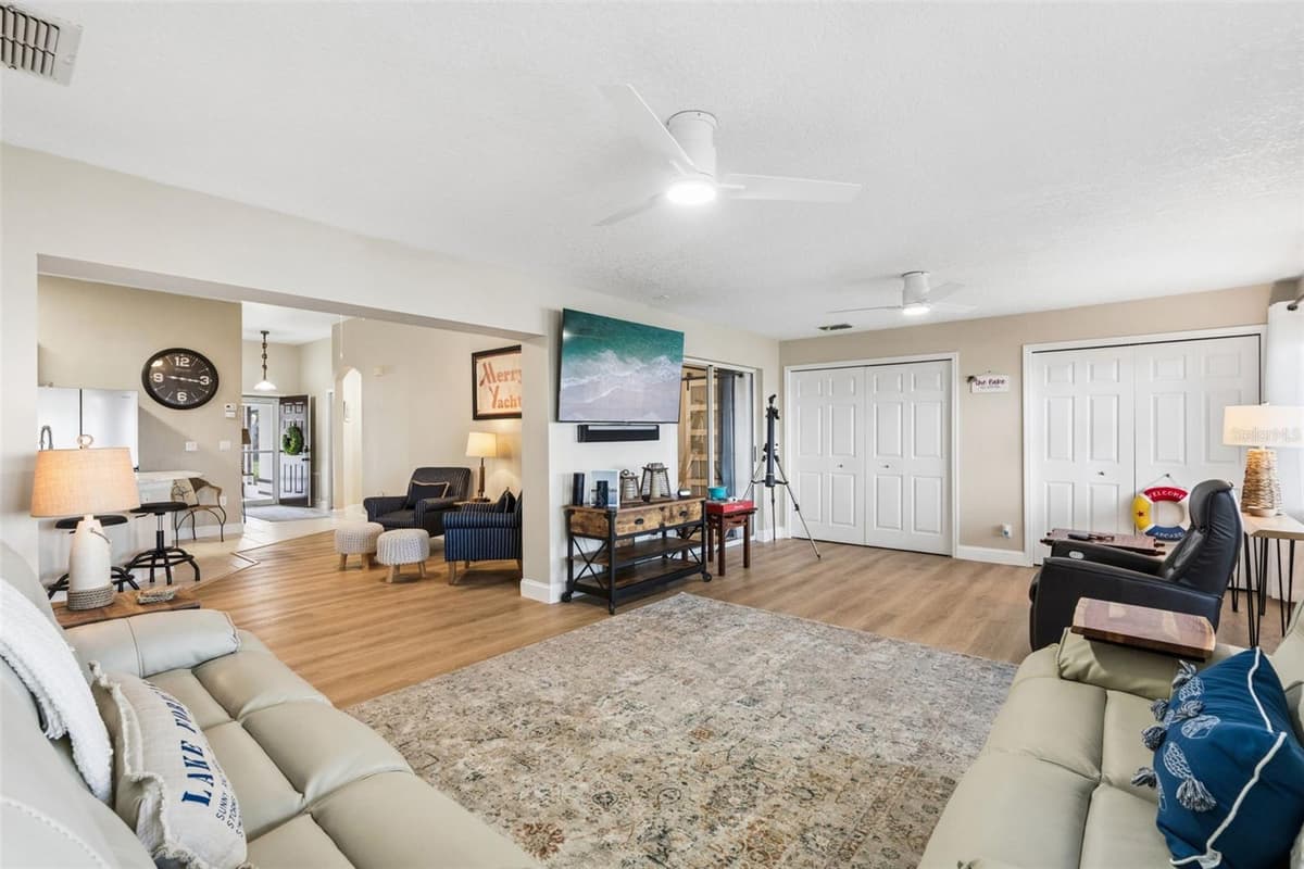 452 SWEETWATER WAY — photo 8 of 66