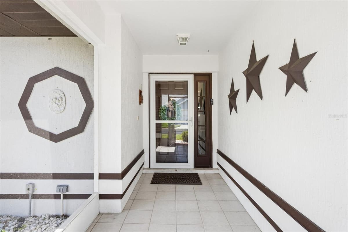 452 SWEETWATER WAY — photo 4 of 66