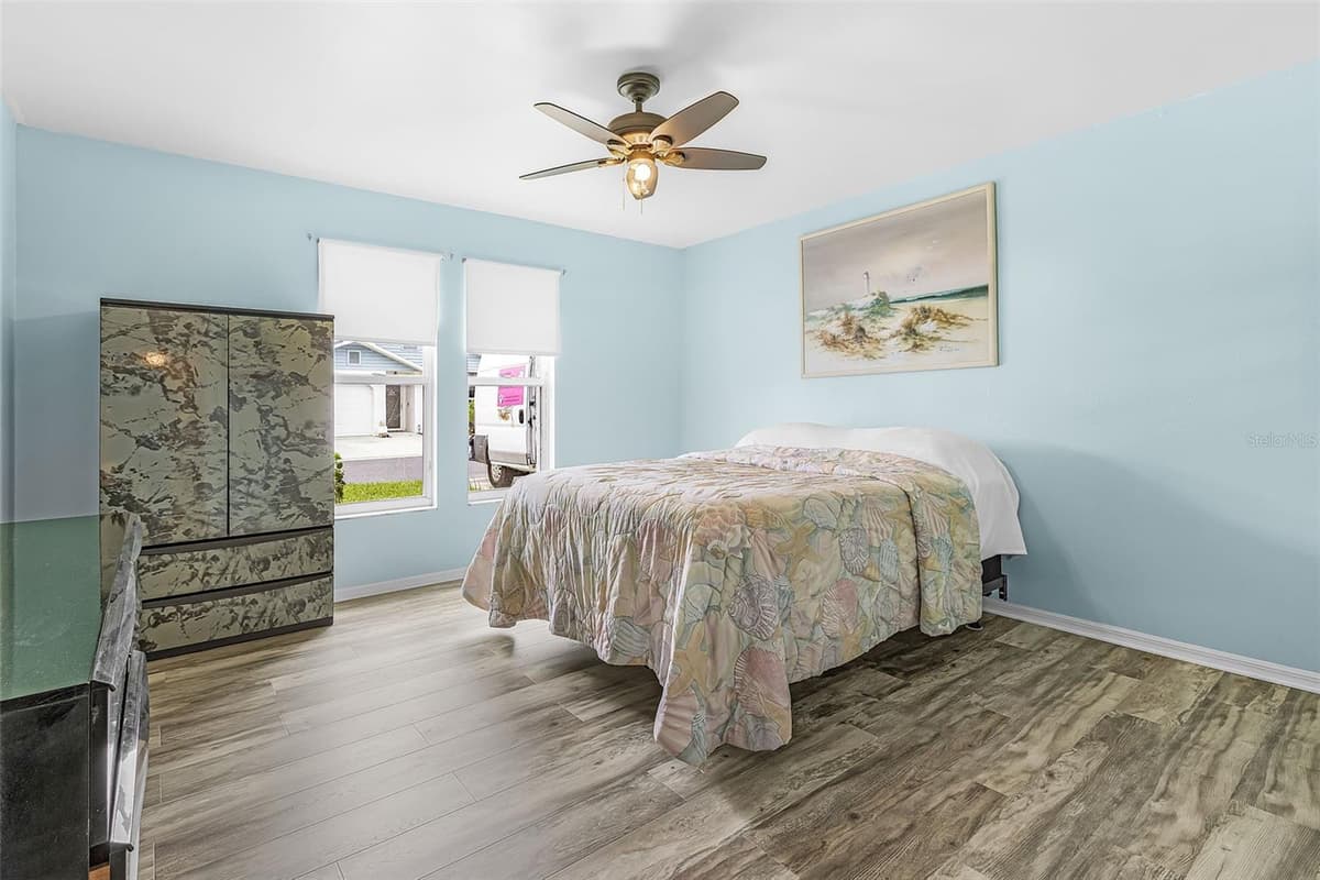 13721 MARKHAM LANE — photo 14 of 25