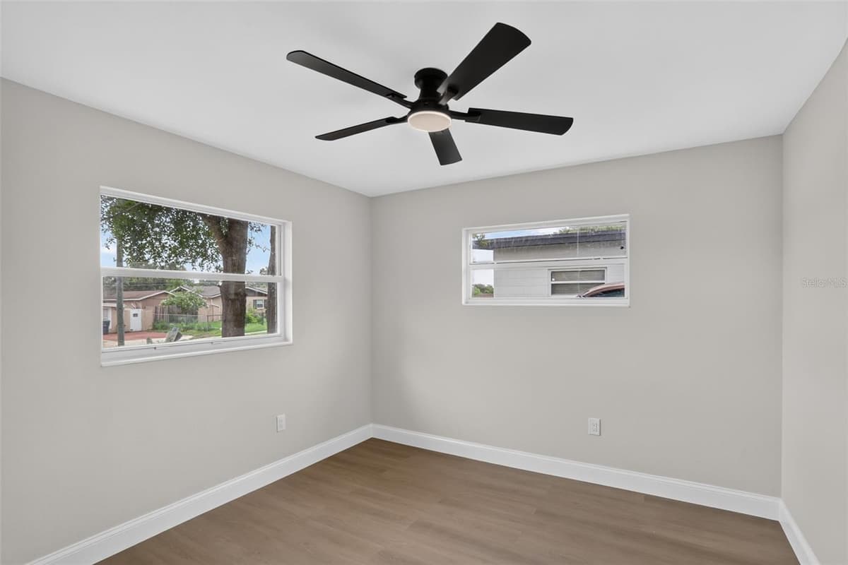 3413 PARIS PLACE — photo 14 of 22