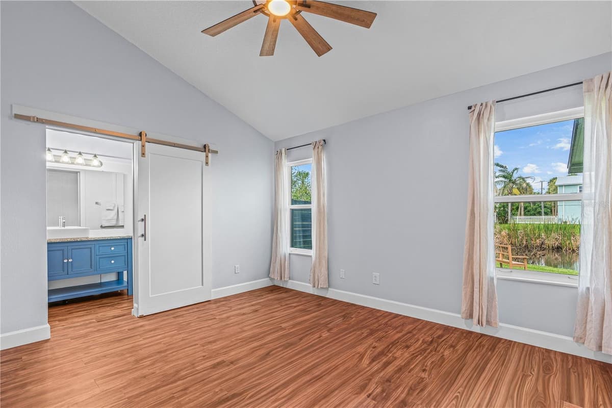762 PINE SHORES CIRCLE — photo 16 of 43