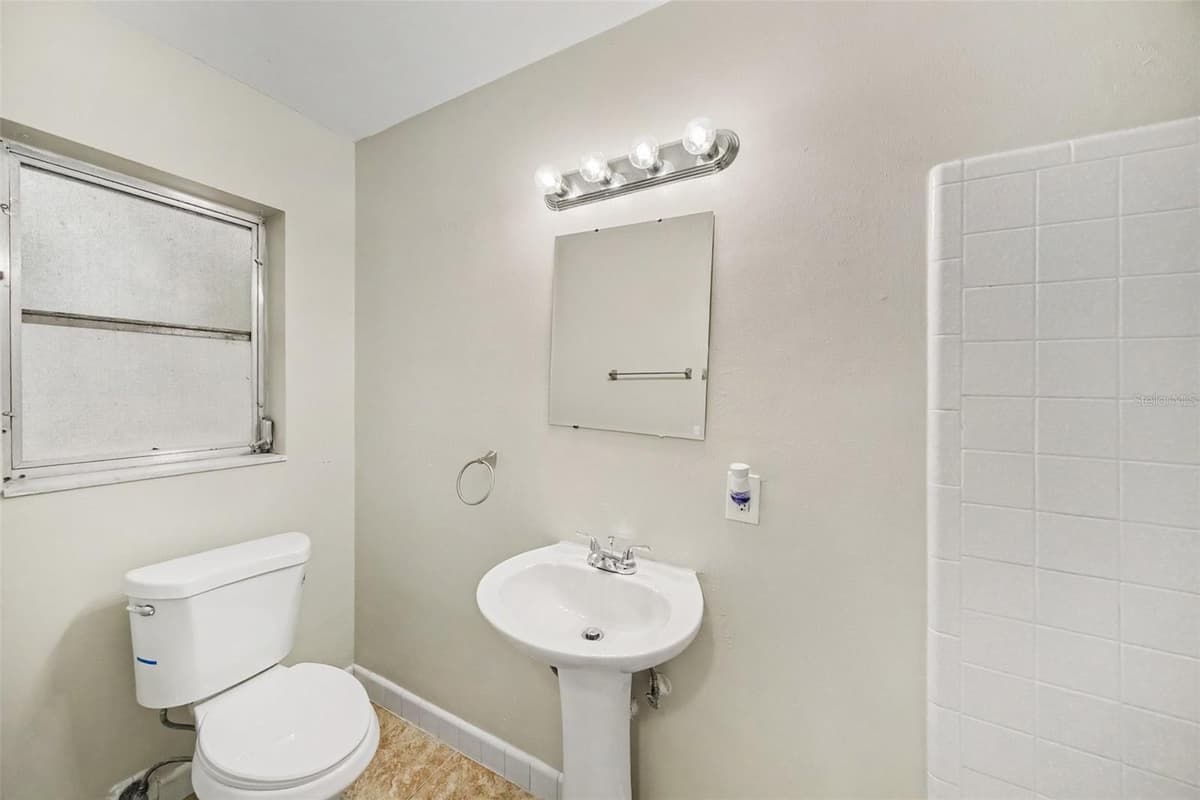 6925 TREEHAVEN DRIVE — photo 16 of 22