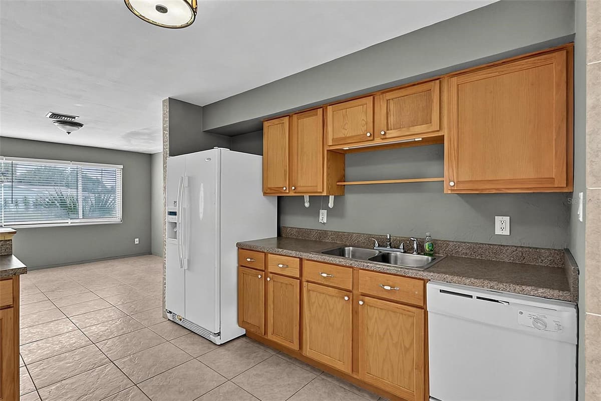 22 BEECHWOOD DRIVE — photo 15 of 59