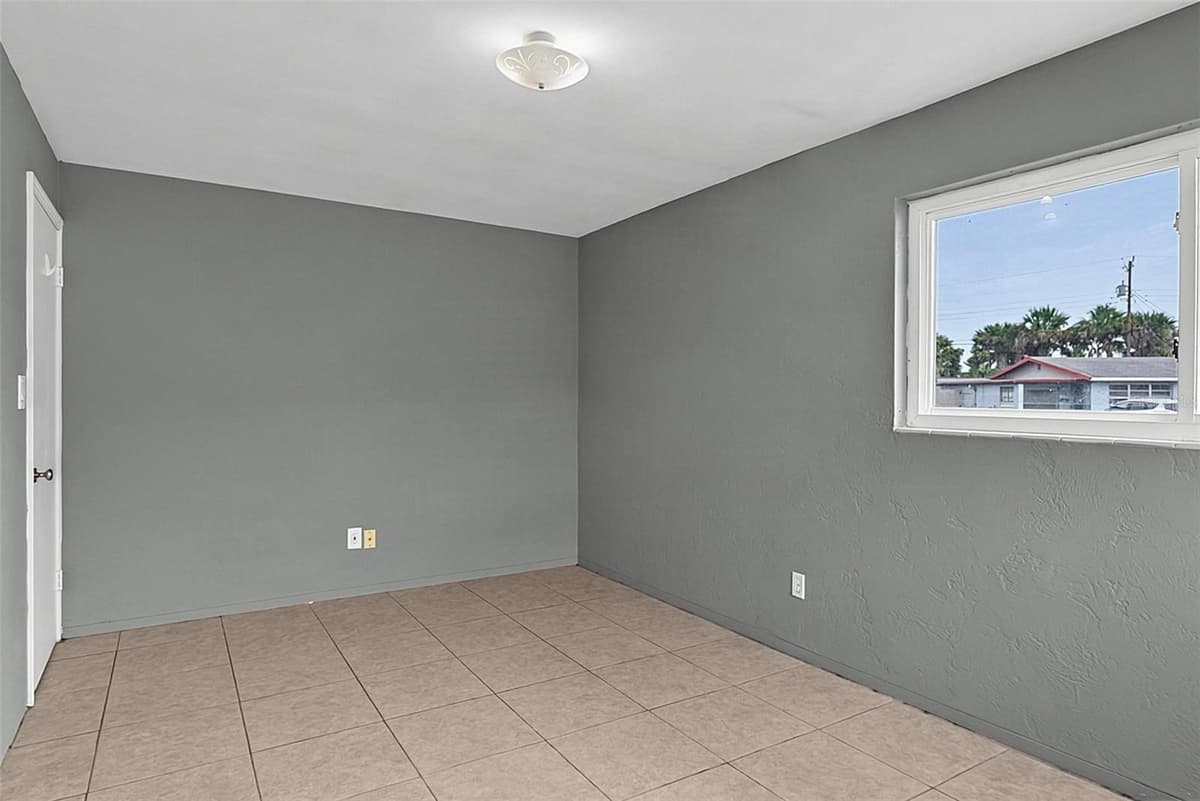 22 BEECHWOOD DRIVE — photo 35 of 59