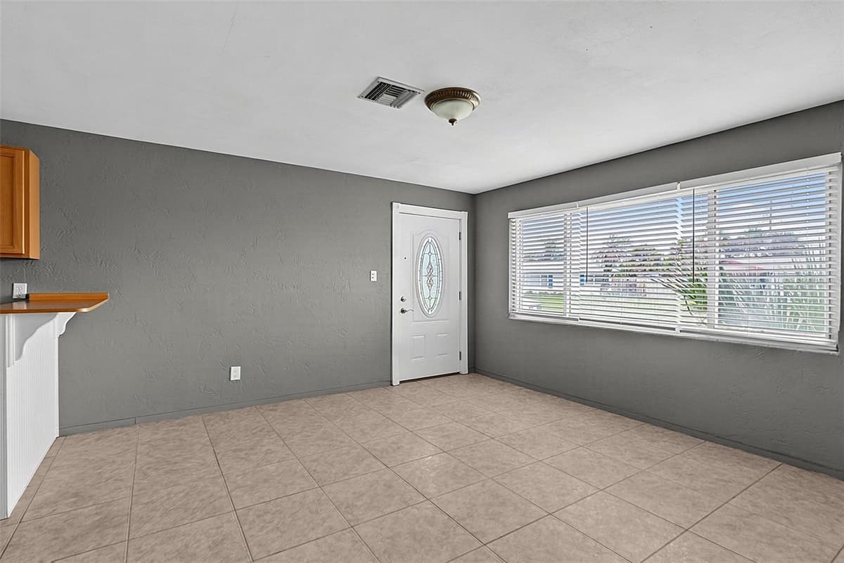 22 BEECHWOOD DRIVE — photo 7 of 59
