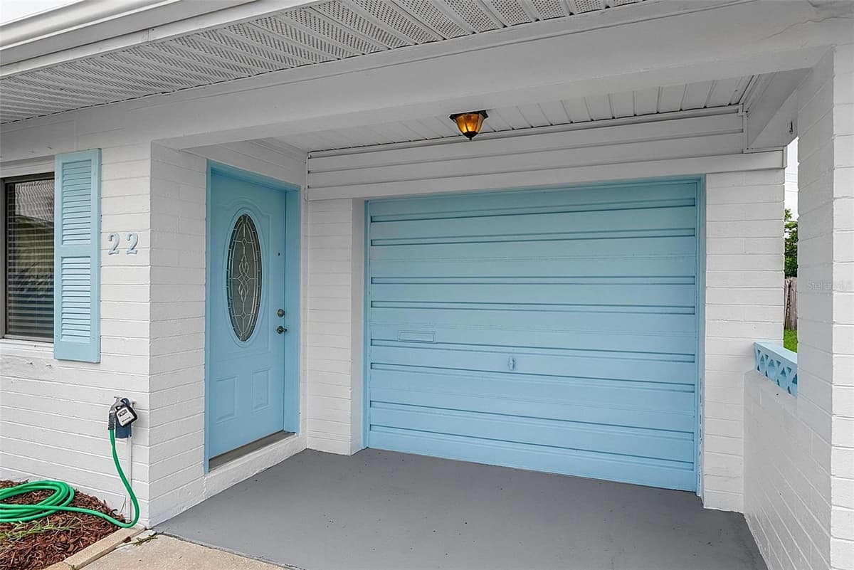 22 BEECHWOOD DRIVE — photo 4 of 59