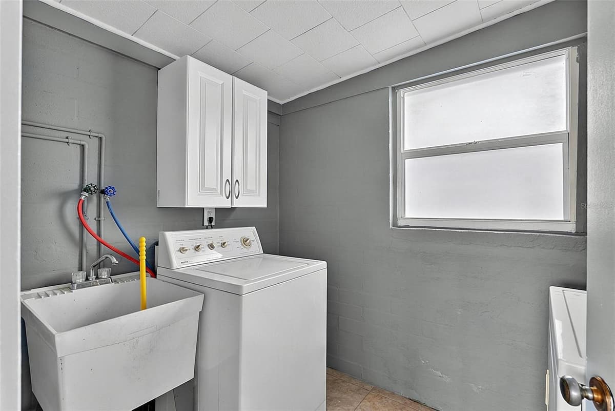22 BEECHWOOD DRIVE — photo 41 of 59