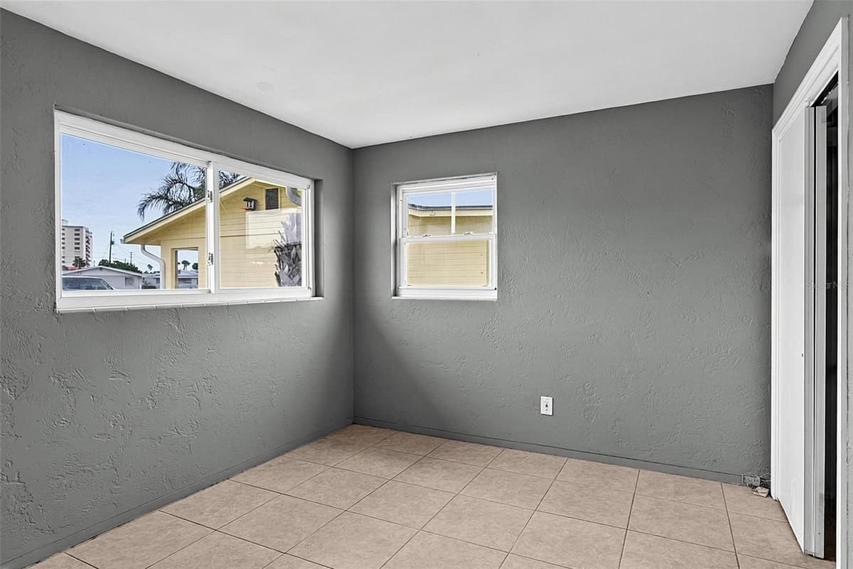 22 BEECHWOOD DRIVE — photo 34 of 59