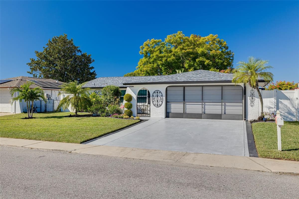7239 VIENNA LANE — photo 5 of 33