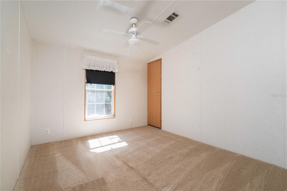 11934 CR 656H — photo 16 of 25