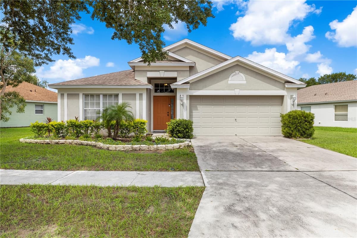 10234 HUNTERS HAVEN BOULEVARD — photo 3 of 44