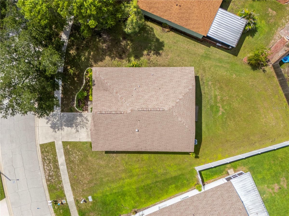10234 HUNTERS HAVEN BOULEVARD — photo 38 of 44