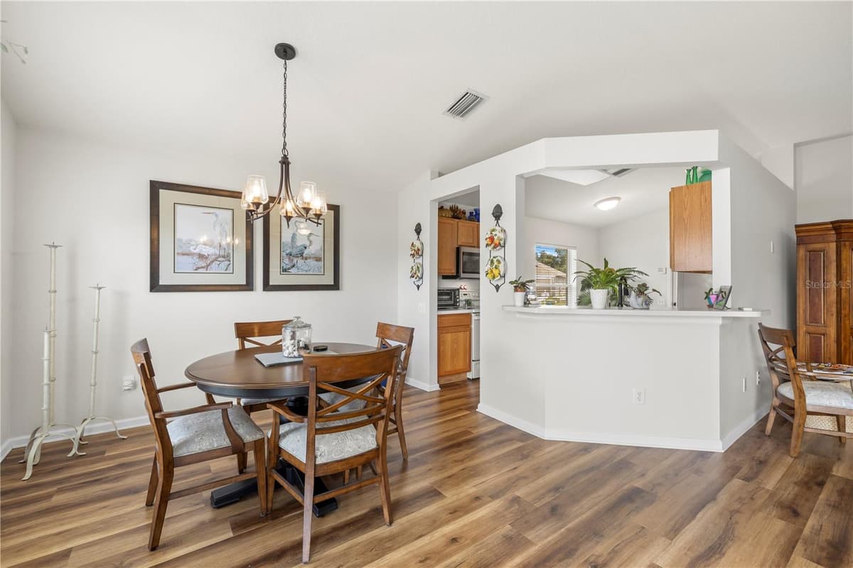 10234 HUNTERS HAVEN BOULEVARD — photo 13 of 44