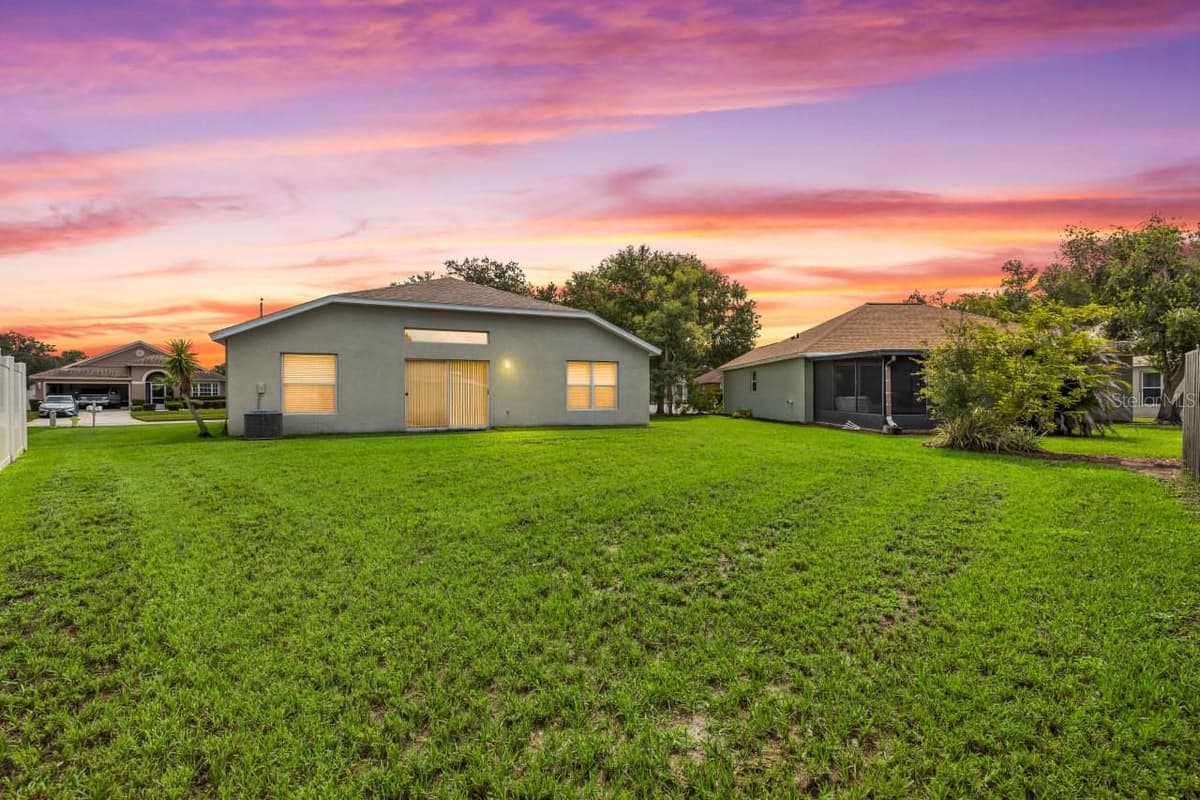 10234 HUNTERS HAVEN BOULEVARD — photo 31 of 44