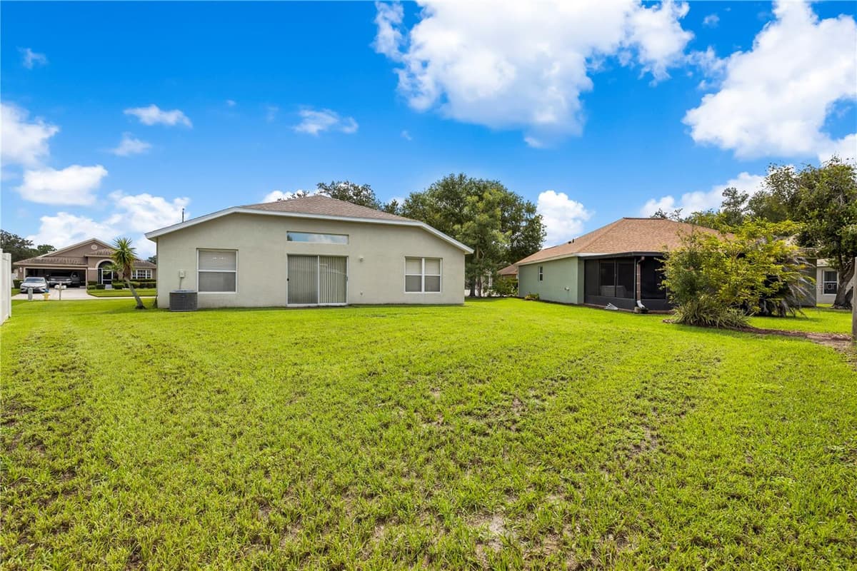 10234 HUNTERS HAVEN BOULEVARD — photo 34 of 44