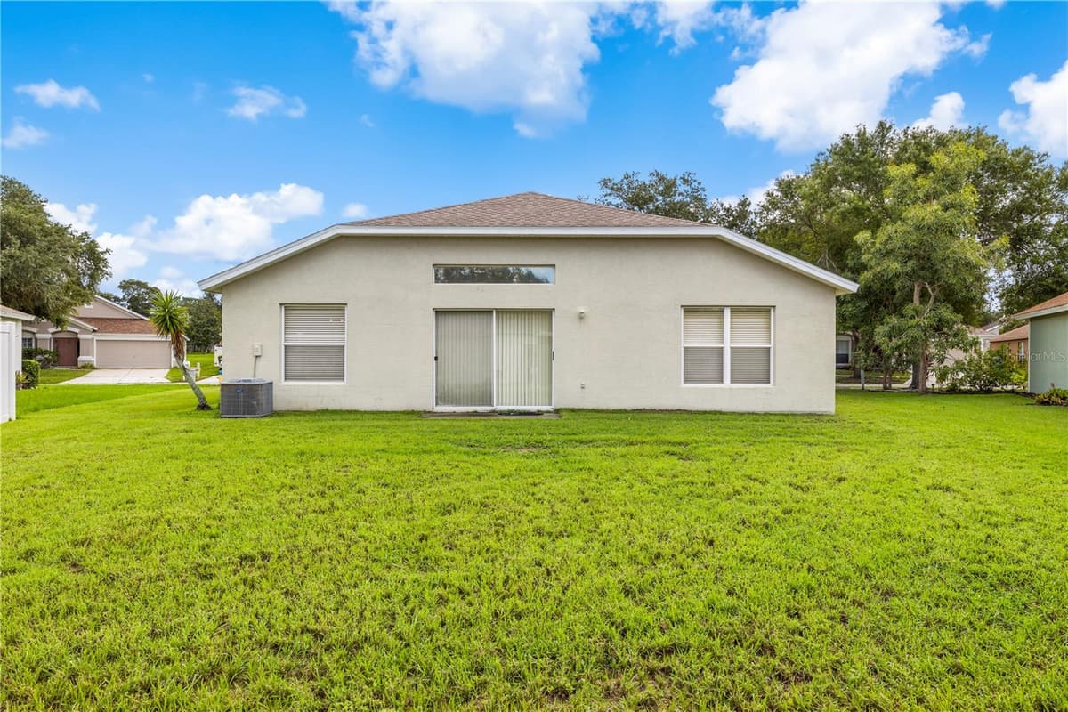 10234 HUNTERS HAVEN BOULEVARD — photo 35 of 44