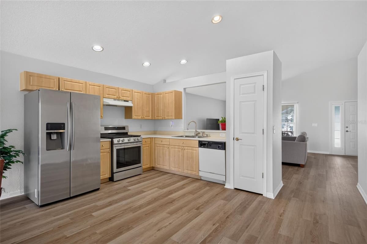 24331 CROSSCUT ROAD — photo 15 of 47
