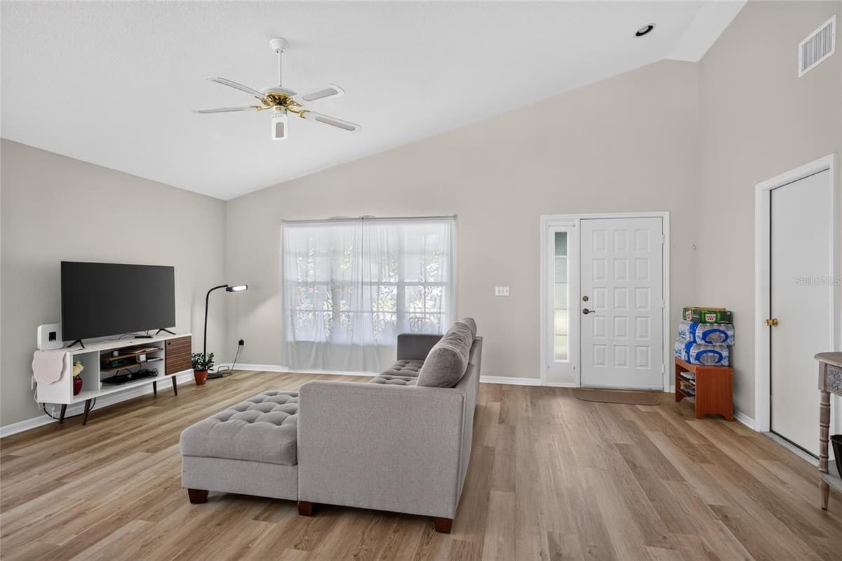 24331 CROSSCUT ROAD — photo 11 of 47