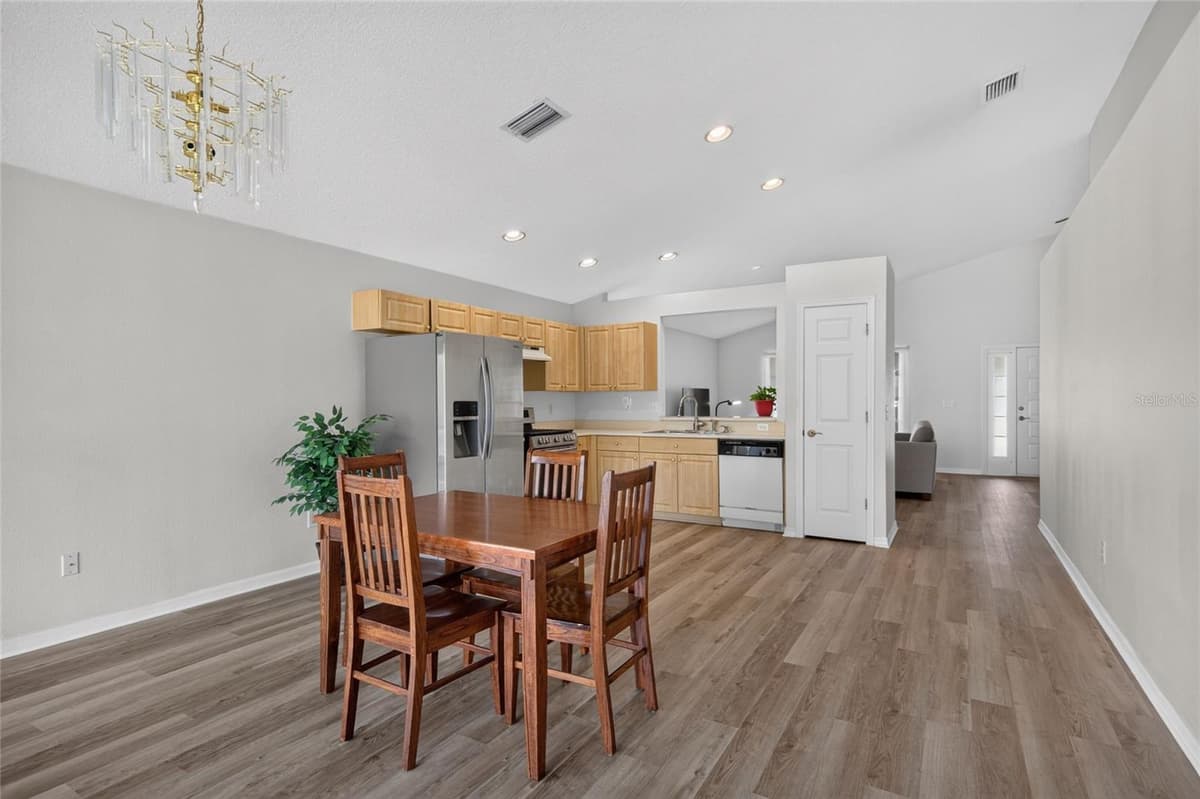 24331 CROSSCUT ROAD — photo 16 of 47