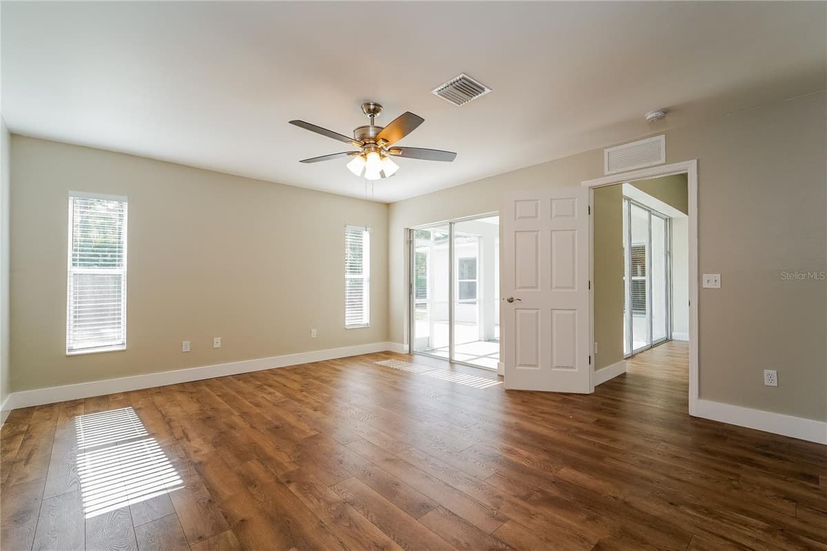 1743 HAZELTON AVENUE — photo 8 of 15