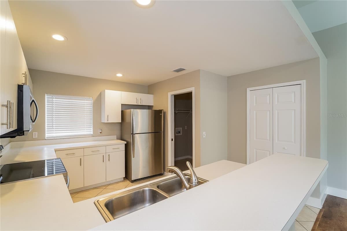 1743 HAZELTON AVENUE — photo 7 of 15