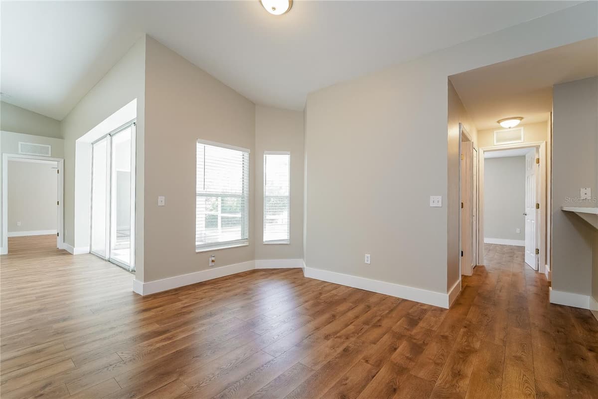 1743 HAZELTON AVENUE — photo 5 of 15