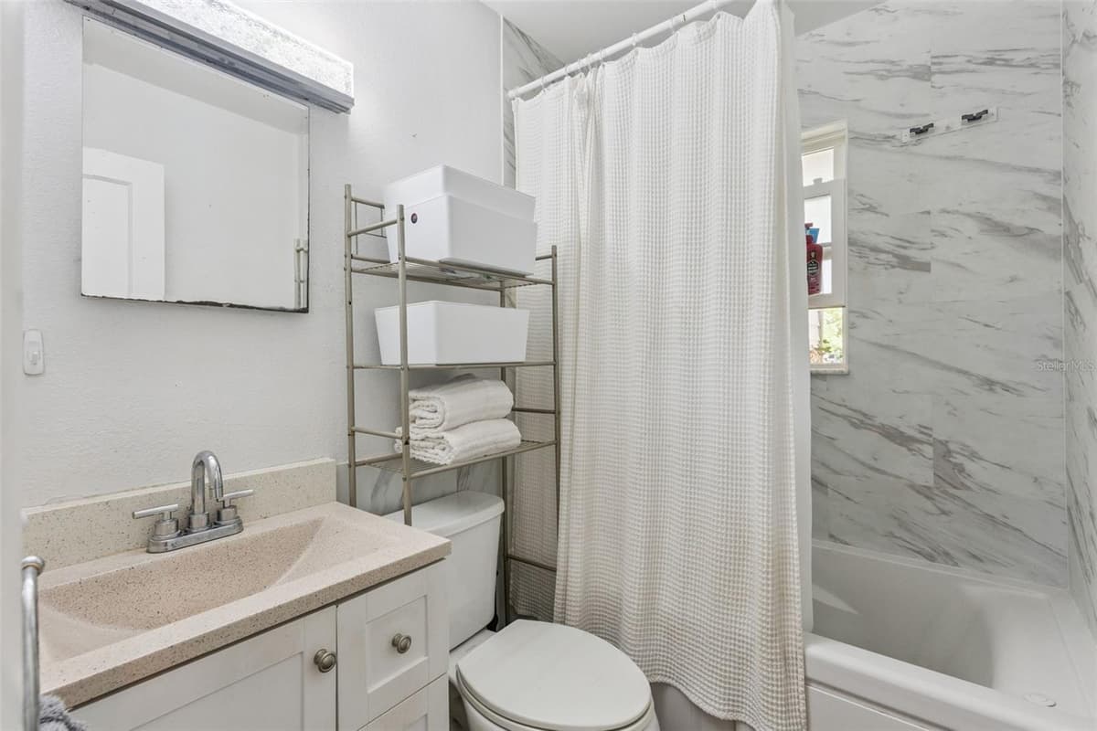 809 GRANDVIEW AVENUE — photo 15 of 40