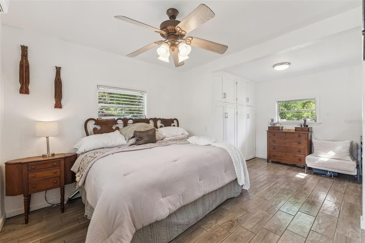 809 GRANDVIEW AVENUE — photo 13 of 40