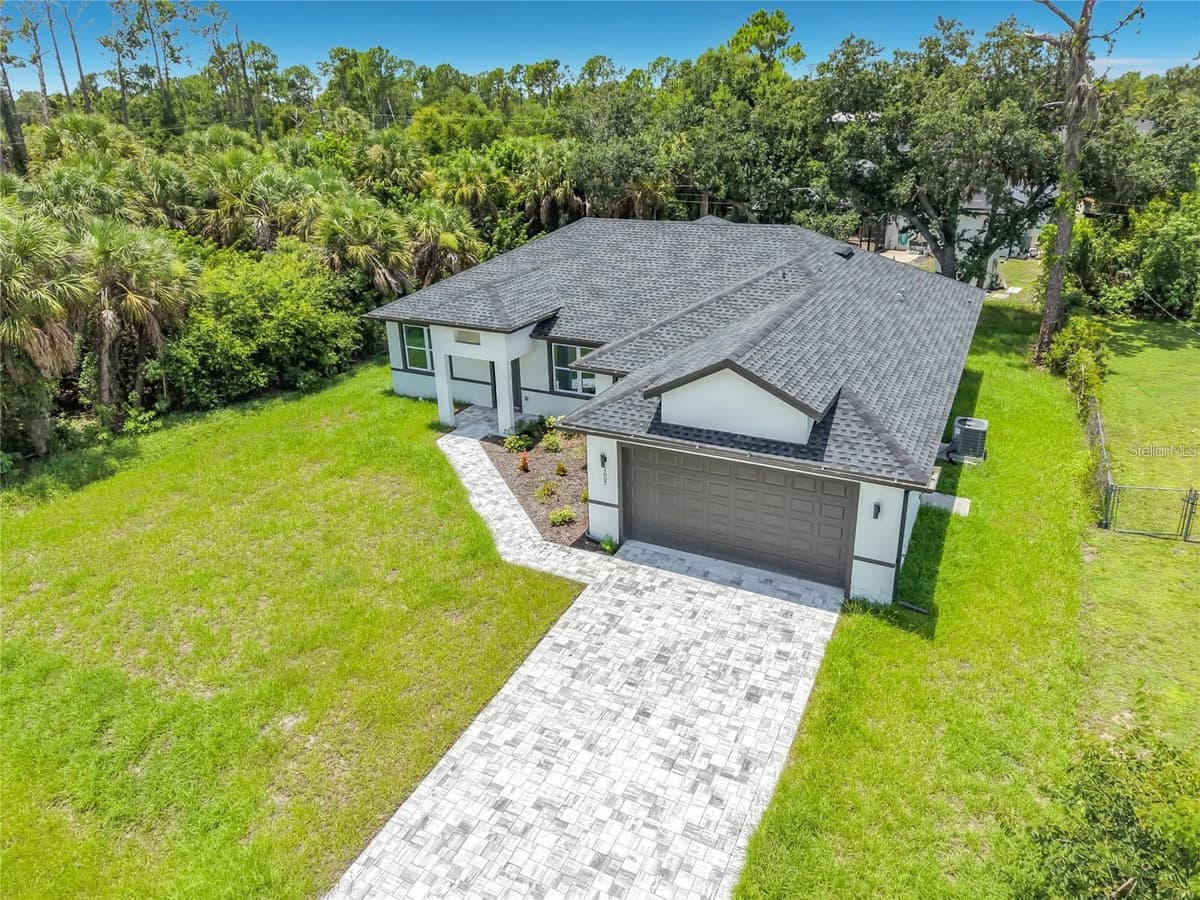 2607 SEAGULL LANE — photo 3 of 55