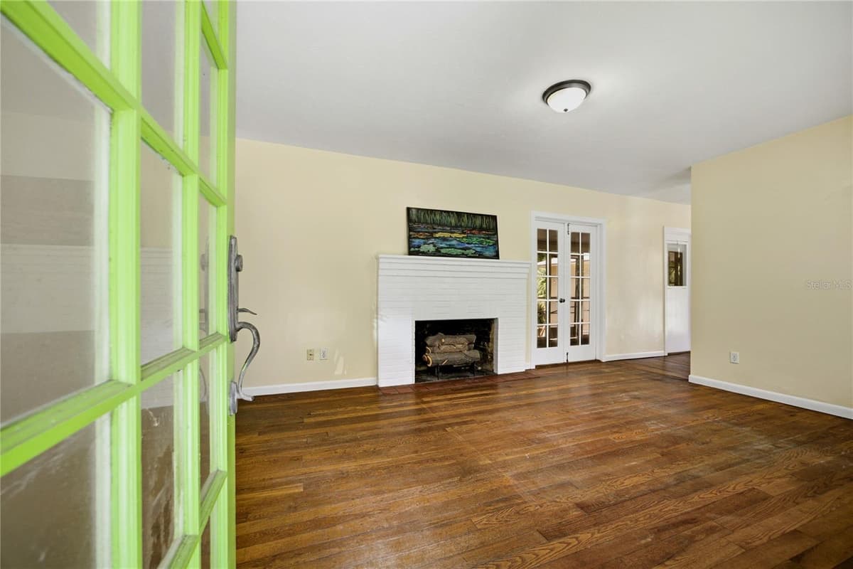 434 25TH STREET — photo 11 of 37