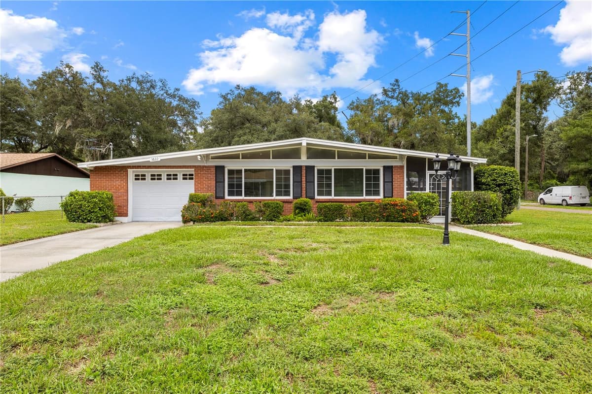3622 LAMBRIGHT STREET — photo 35 of 45