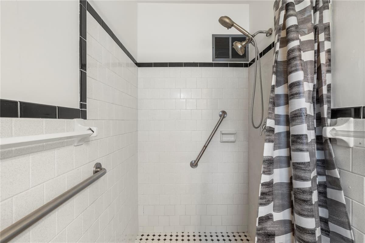 3622 LAMBRIGHT STREET — photo 28 of 45