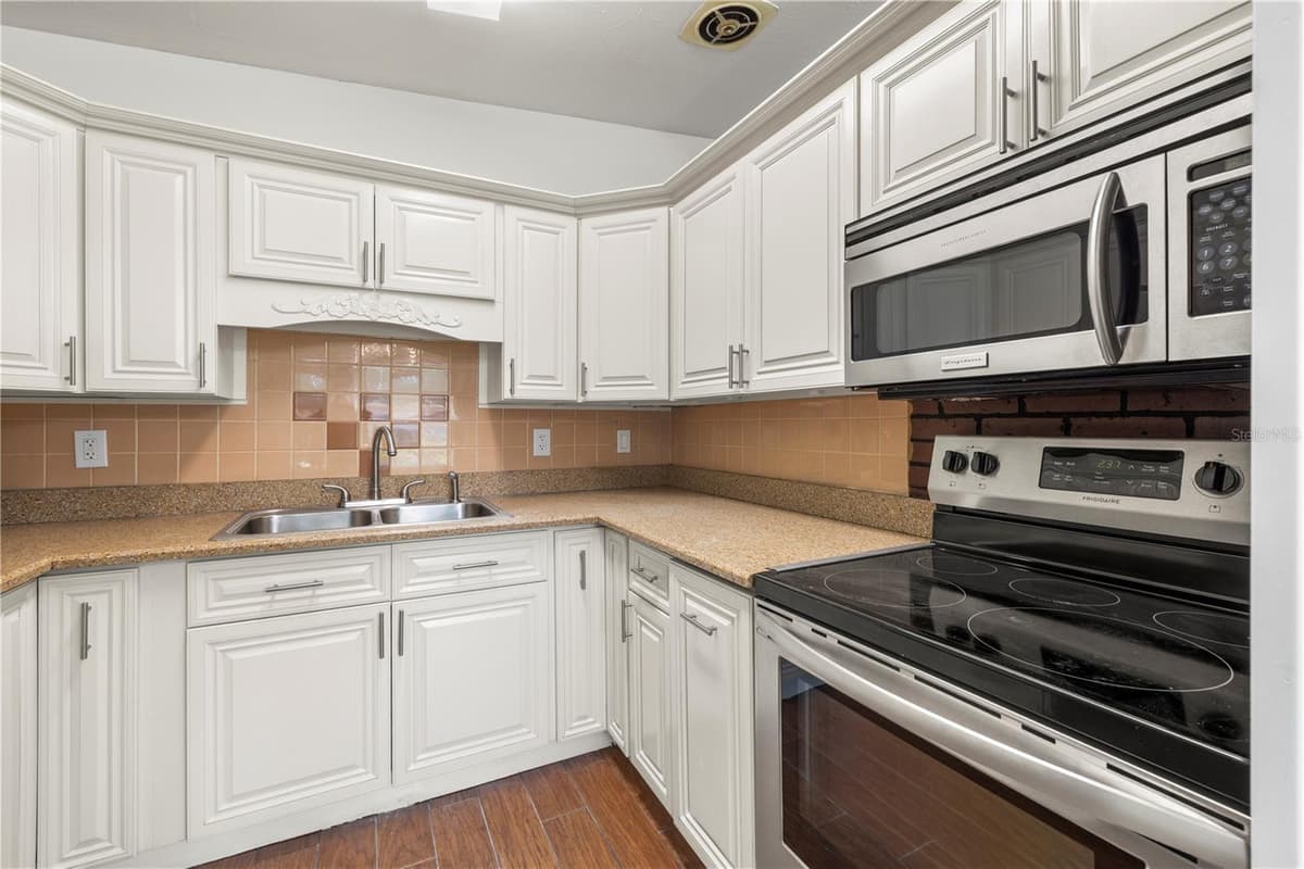 3622 LAMBRIGHT STREET — photo 16 of 45