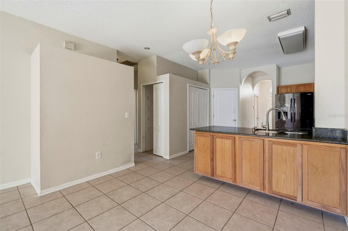507 GREG STREET — photo 16 of 42